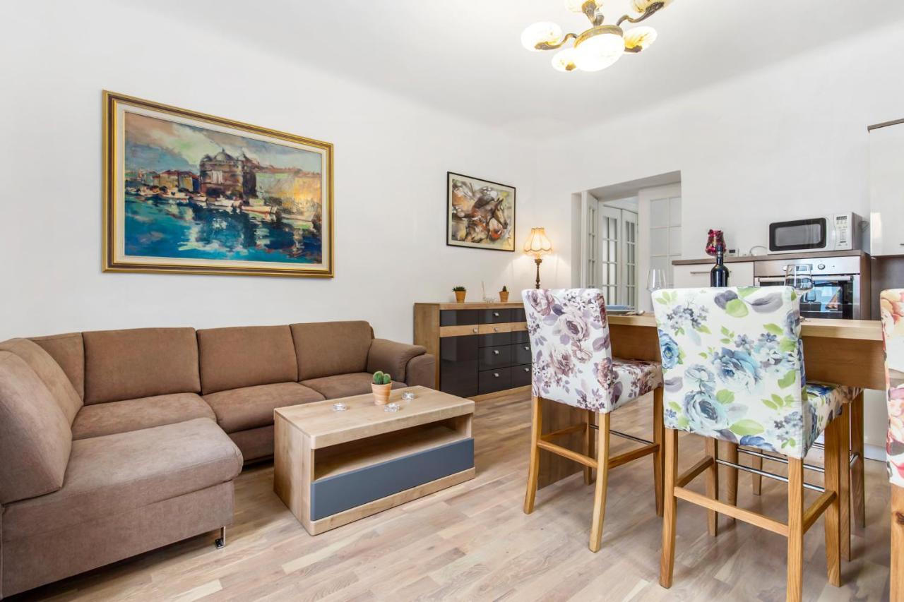 Villa Carolina Рийека Екстериор снимка