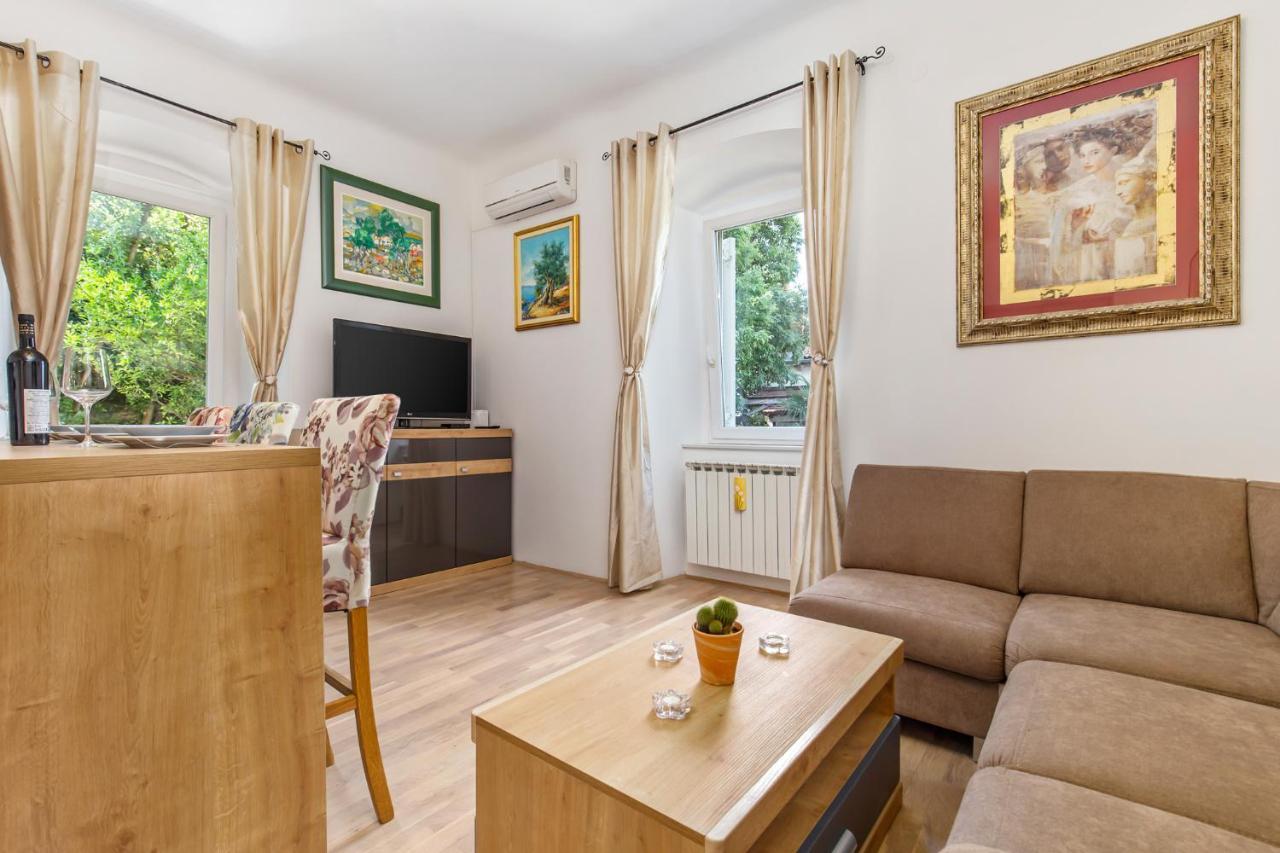 Villa Carolina Рийека Екстериор снимка